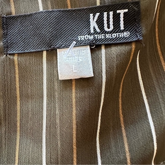 Kut from the Kloth Olive Striped Top Pit to pit 21", length 23" front, 27" back - Picture 3 of 3